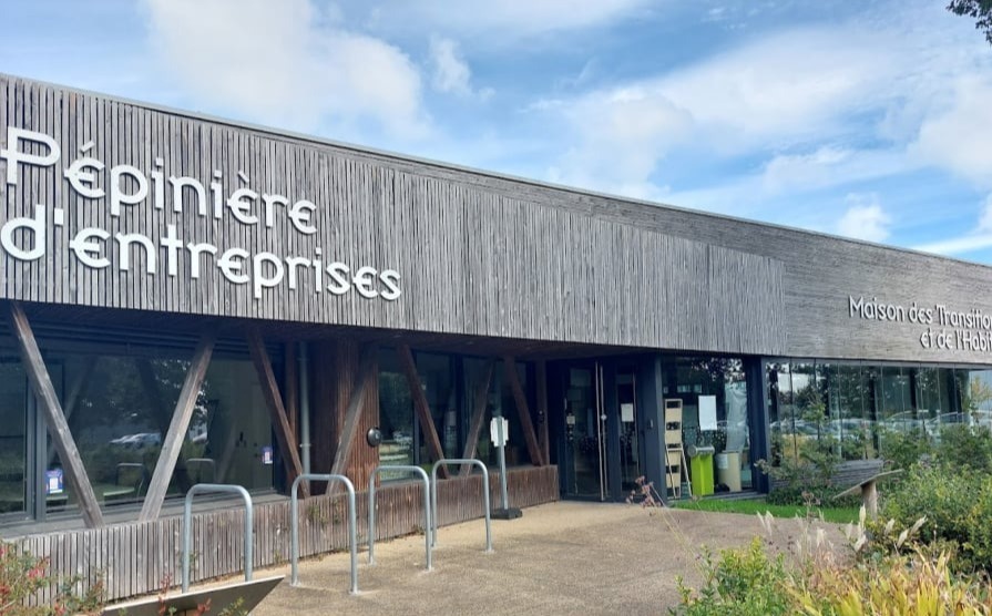 Extérieur du bâtiment AEMI Conseil à Concarneau